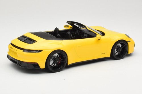 155063030 Porsche 911 992 Carrera 4 GTS Cabriolet Amarillo Minichamps 1/18 - Imagen 2 de 6