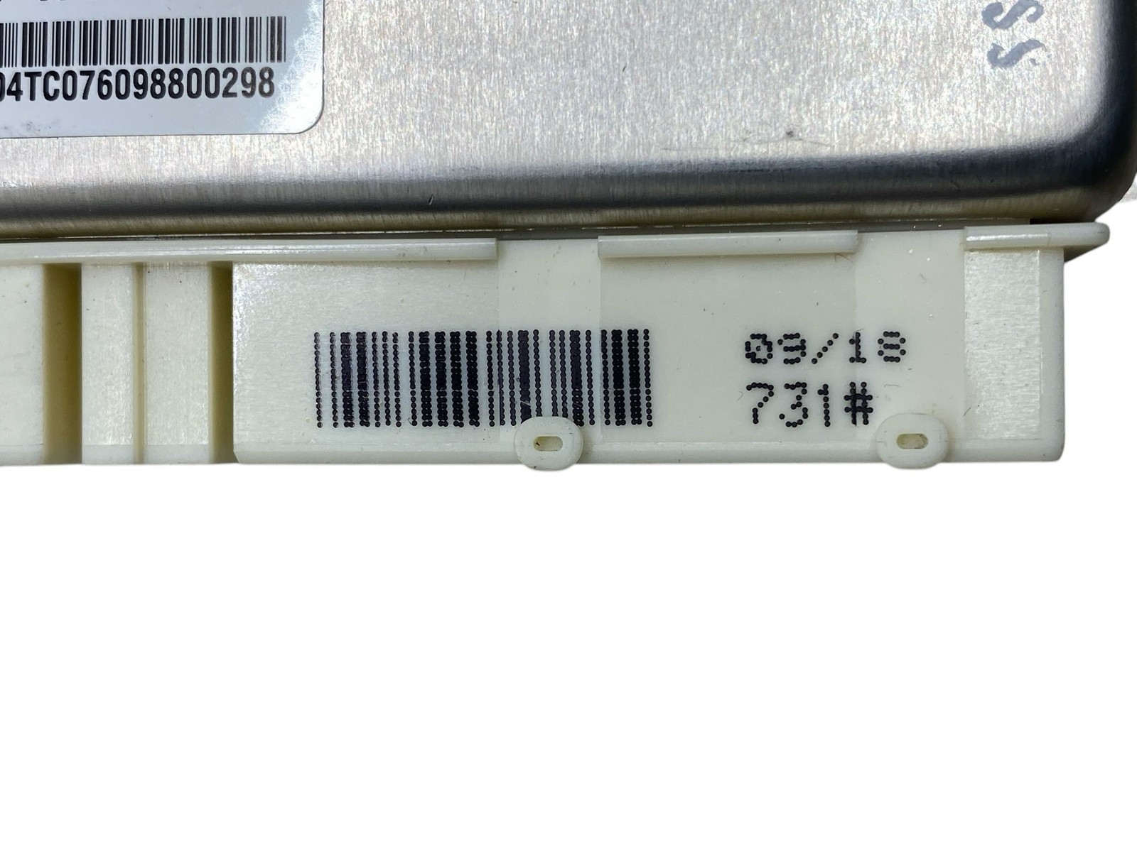 2017-2022 MASERATI LEVANTE ACTIVE AIR SUSPENSION CONTROL MODULE UNIT 670105849