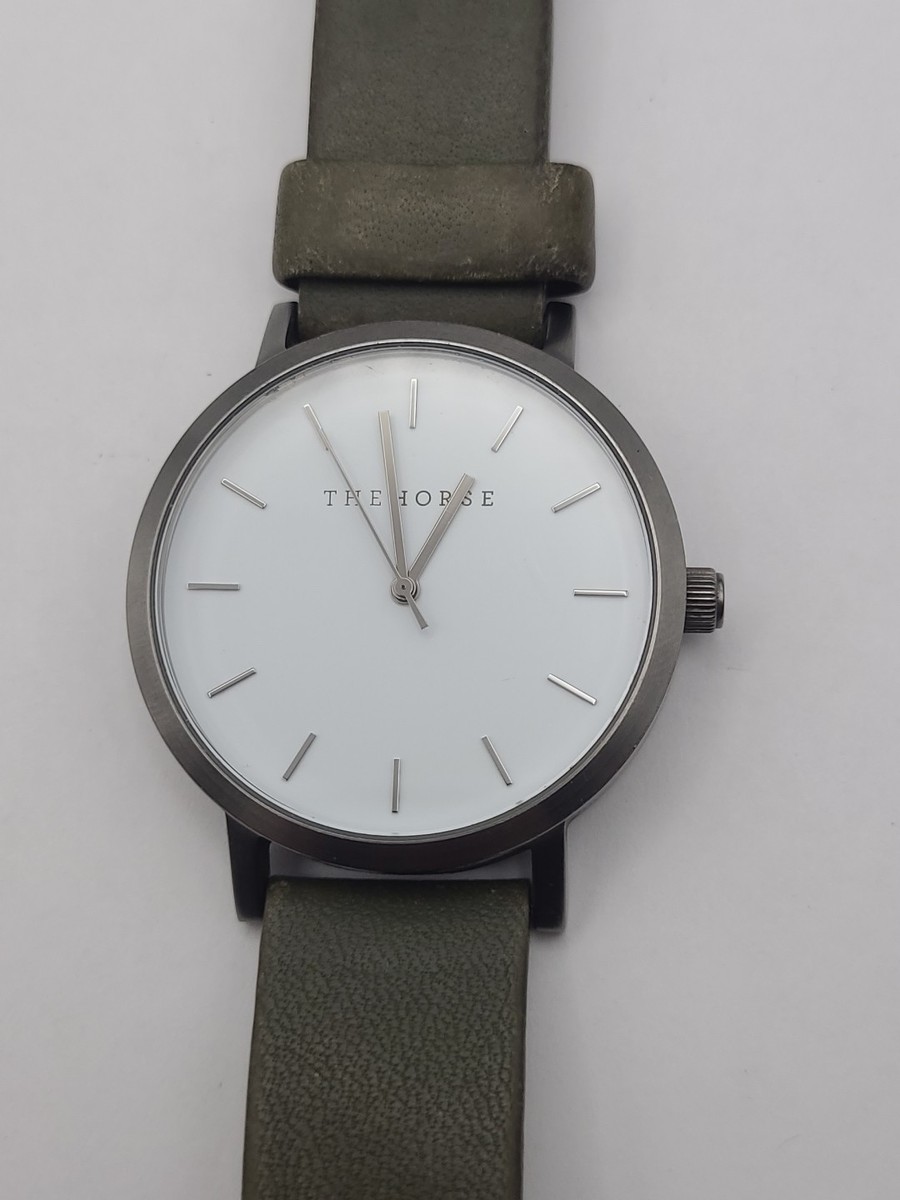 The Horse Watch Men White Dial Olive Green Band New Battery  display picture 1