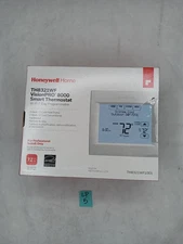 Honeywell *CONTRACTOR BRANDED - see pics* Thermostat TH8321WF1001 VisionPro 8000