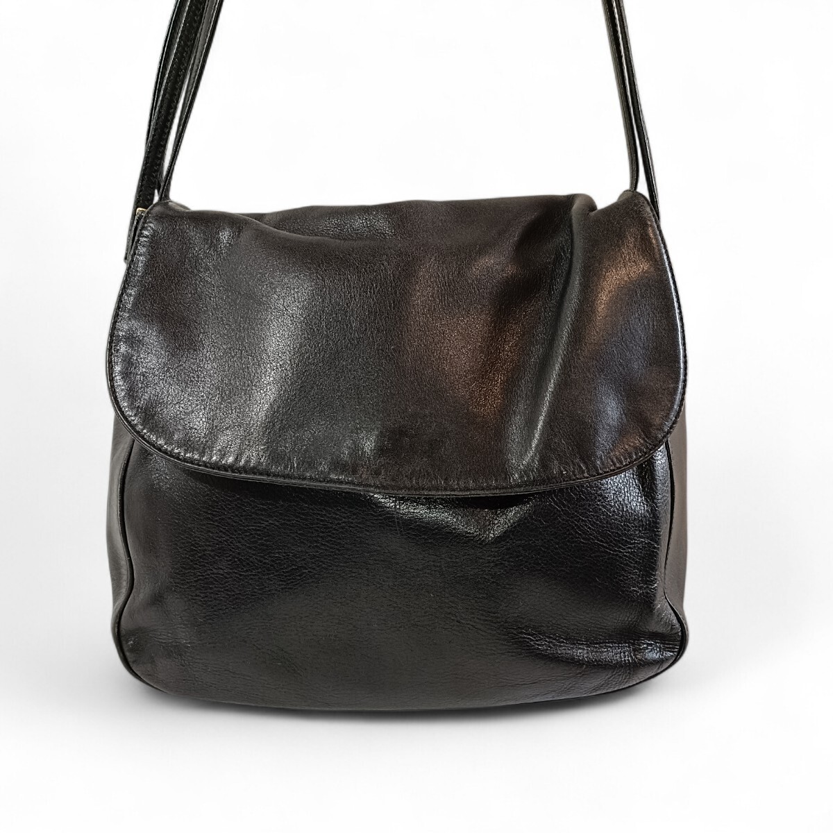 Excellent condition authentic BALLY shoulder bag … - image 2