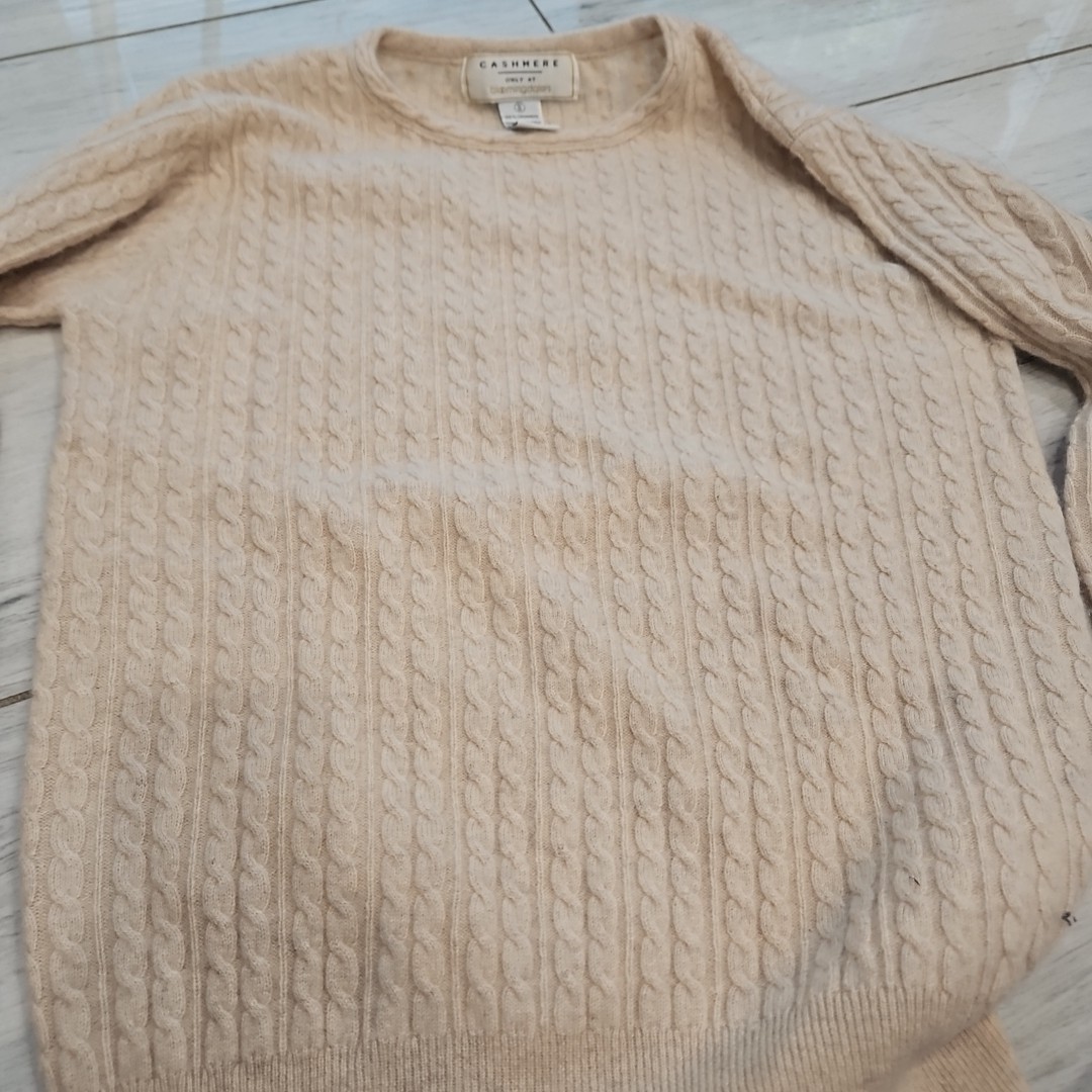 Sweater - image 1