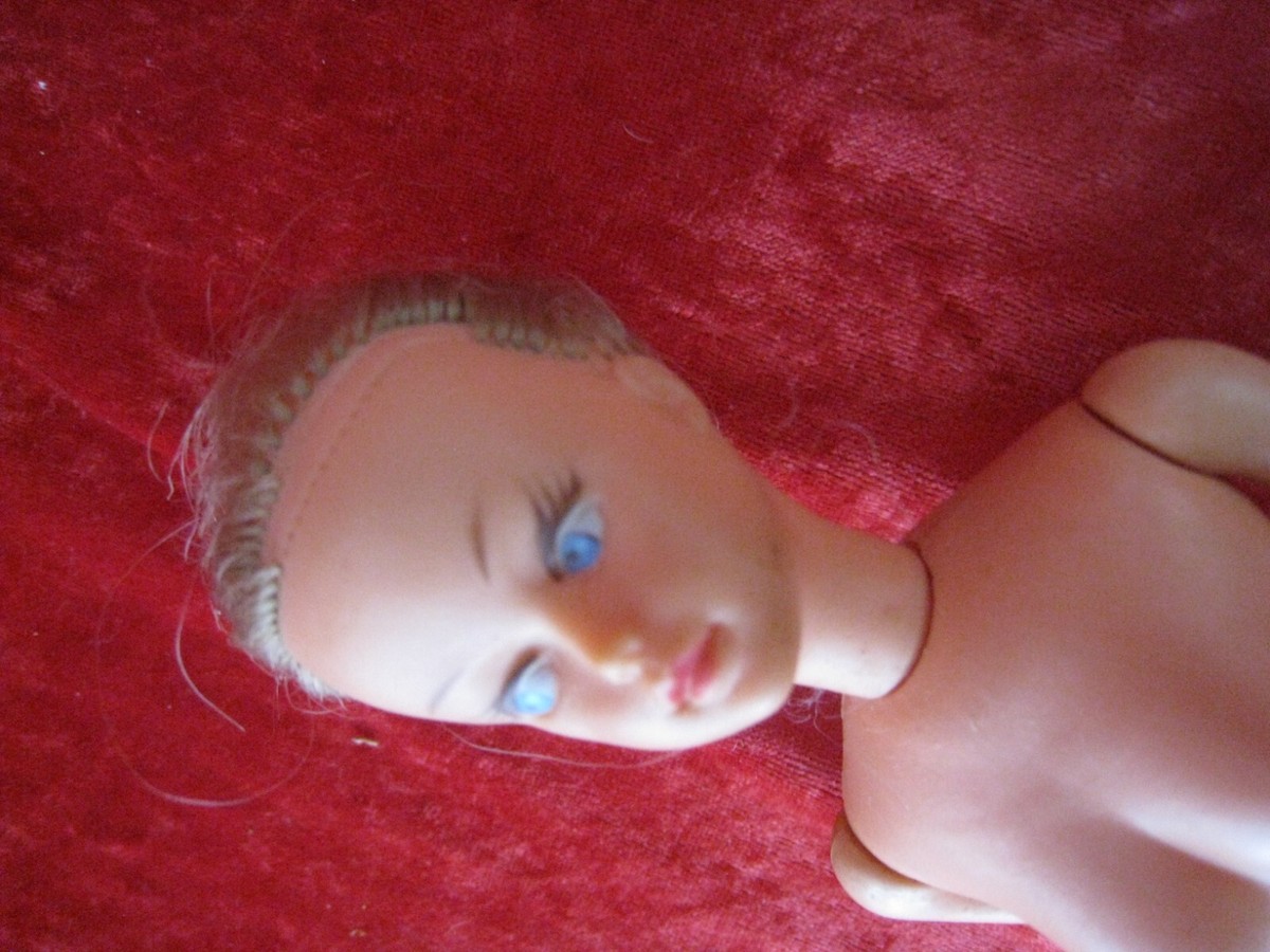 Poupée Mannequin Bella Tressy – 30 Cm – Fabriquée En France – Occasion