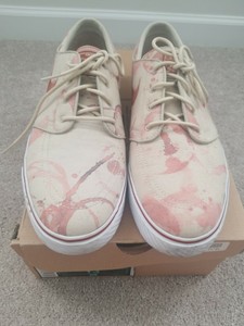 wino janoski