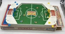 RARE Vintage 1988 Shelcore Snap Action Soccer Tabletop Game