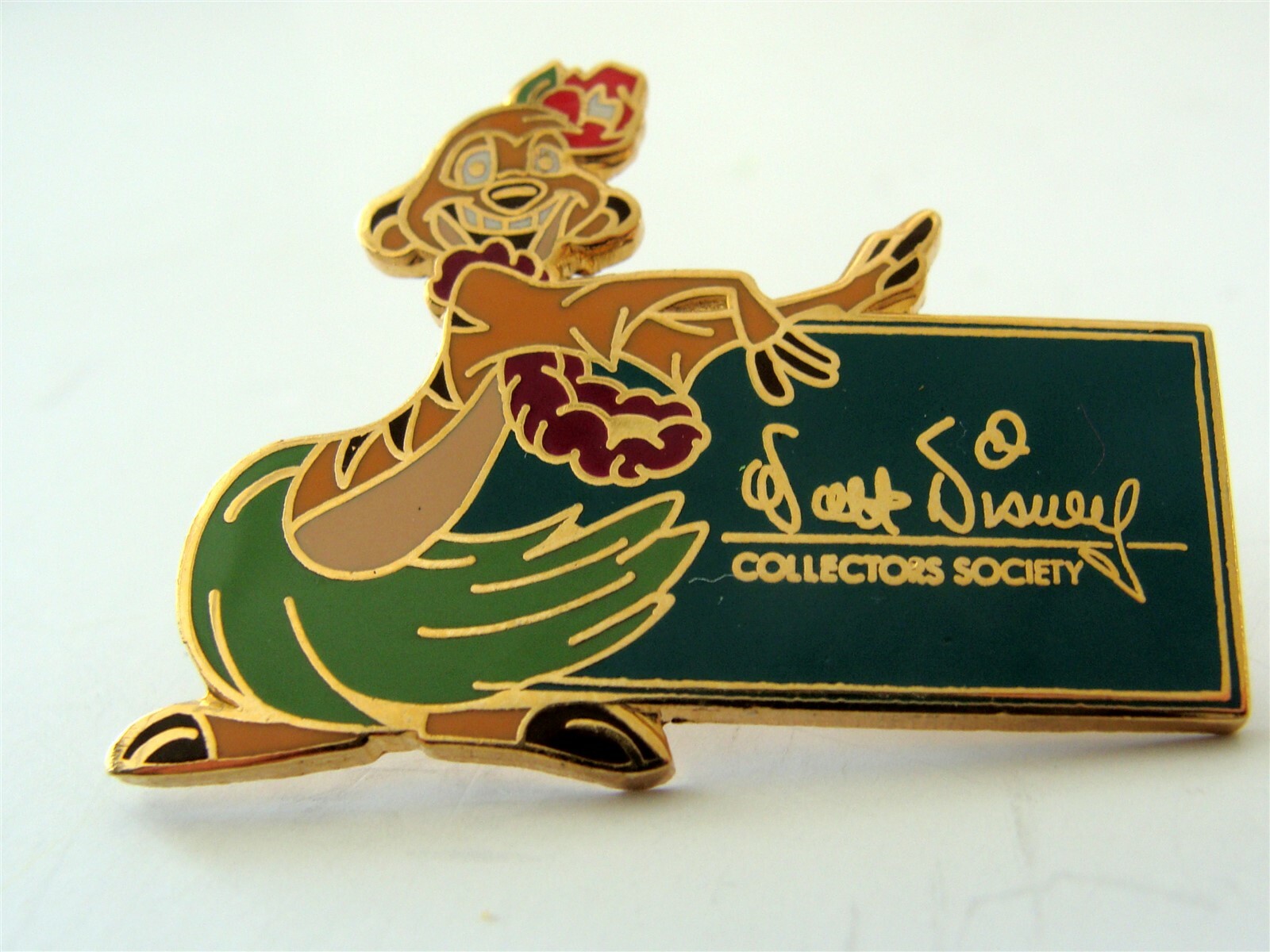 Walt Disney Collectors Society Lion King Timon Pin 1998 Mint