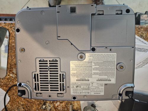 Hitachi CP-X444 Multi Media LCD Projector, 3200 Lumens - Picture 5 of 7