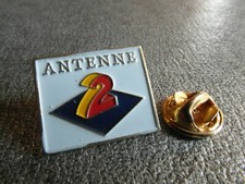 Rare Pins PIN'S - Antenna 2 - Logo - Chain - Television - Media - Non Signed