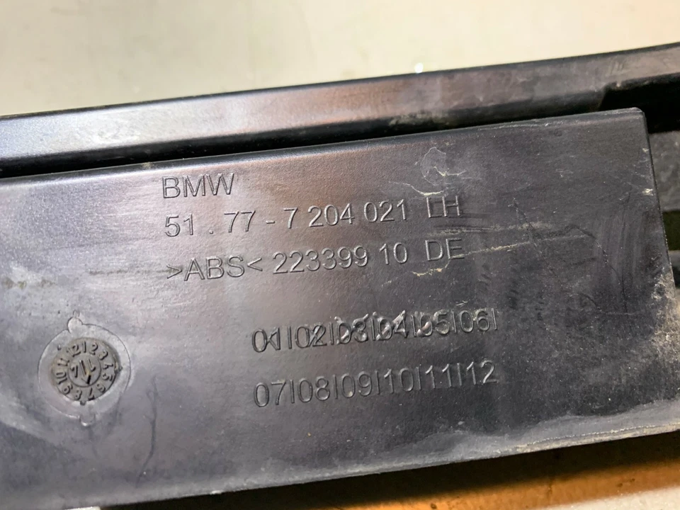 BMW 5 SERIES 2010-2017 F10 F11 LEFT SILL COVER SIDE SKIRT REAR BRACKET Genuine B - Image 3 of 3