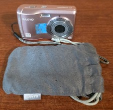 Sanyo VPC-S880P Digital Camera 8.1MP 3X Optic...