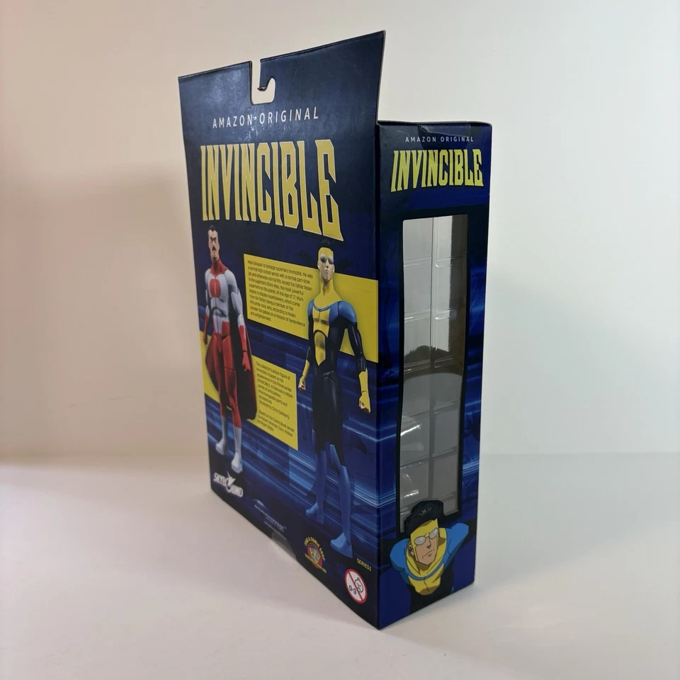 Diamond Select Invincible Mark Grayson Series 1 Amazon Deluxe Action Figure - Image 3 of 4
