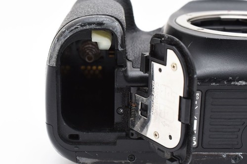 748 Reparaturbedürftig Canon Eos 5D Mark Iii Gehäuse - Bild 10 von 10
