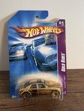 Hot Wheels Gold Rides 01 of 04 Chrysler 300C 053/180 Gold