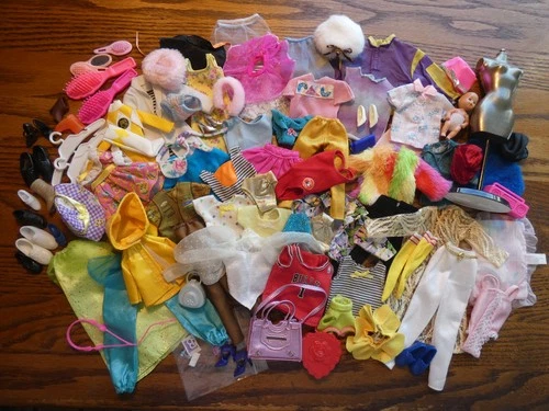 Vtg 1990s to Present Genuine Barbie & Clone Lot - Clothing, Shoes & Accessories