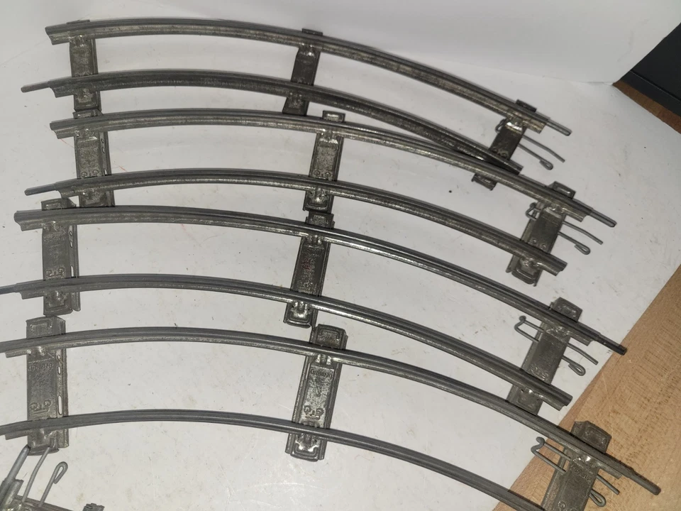  Vintage Marklin 2 Rail clockwork Track 8 curved pieces total- O Gauge - Image 4 of 4