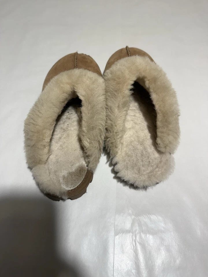 Women’s Ugg Slippers Coquette Color: Chestnut Size US 7, EU 38, UK 5 - Image 2 of 4