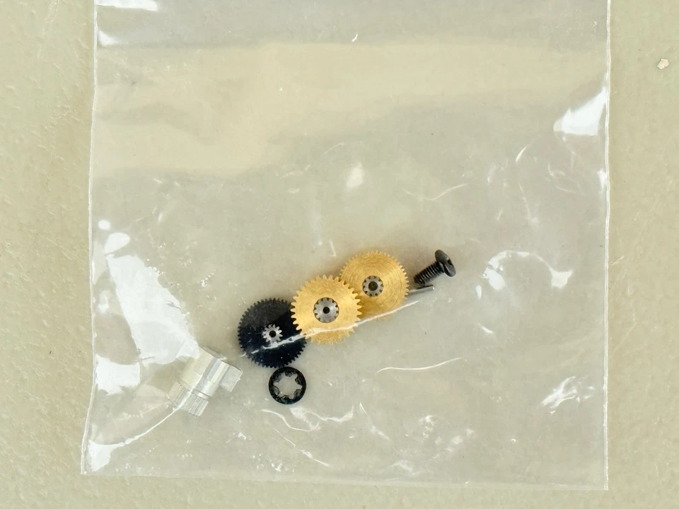 Hitec HS-81MG Metal Gear Set 56386 - Image 4 of 4