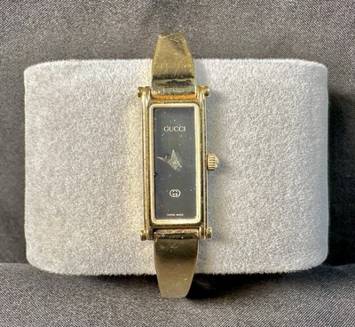 Vintage GUCCI 1500 Quartz Gold Black Dial Ladies Watch Swiss Made