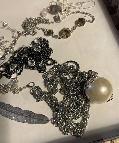 Lot of 10 costume jewelry necklaces.some Signed RL ,LC,NW Monet Pendant A46 - Picture 6 of 8