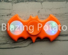 Light Up LED Bat Fidget Hand Spinner Figet Desk Toy Focus EDC ADHD  USA  ORANGE
