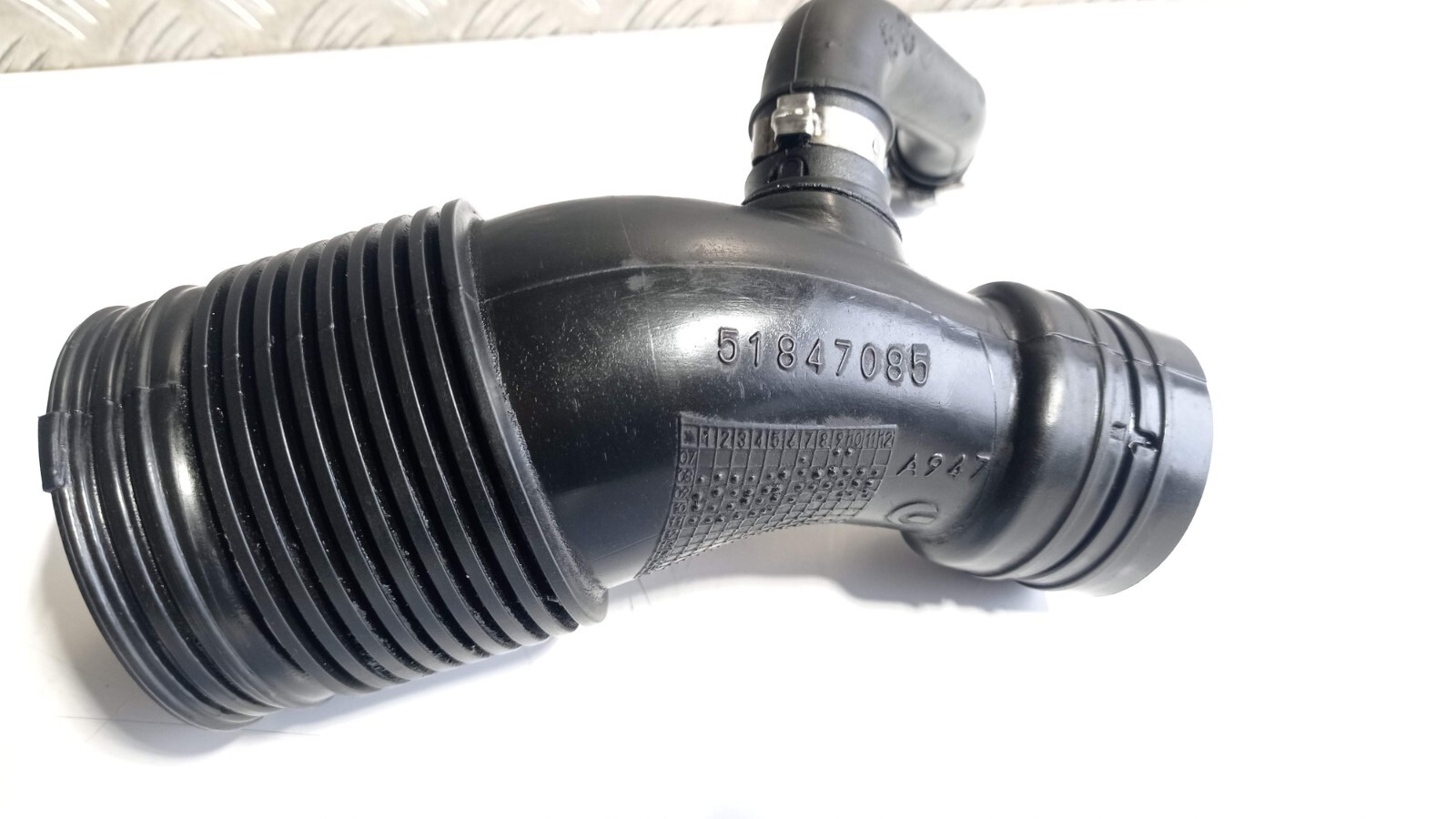 Air Intake Pipe Hose Lancia Delta III 844 51847085 1.6 D Multijet 
