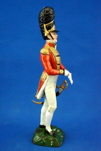 Capodimonte Italy Porcelain figurine napoleonic soldier Scots Guards 1800 19th - Picture 7 of 24