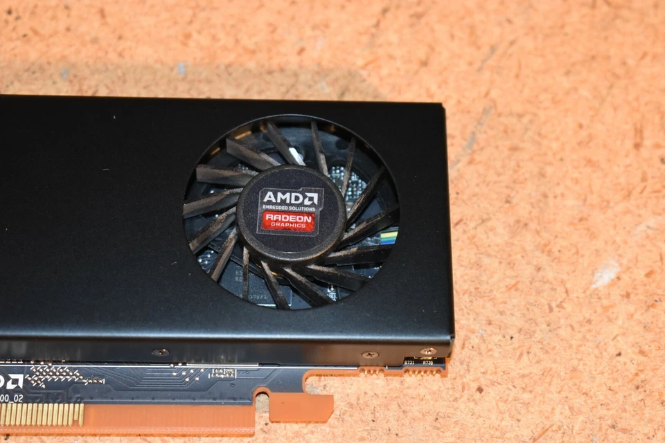 Dell AMD Radeon E9173 PCIe 2 mDP+DP Graphics Card - Half Height Wyse 5070 0W6F74 - Image 2 of 4