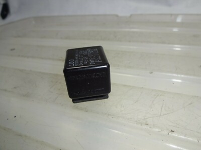 Kawasaki 1994 ZX6 Ninja 600 ZX600E OEM Turn Signal Relay