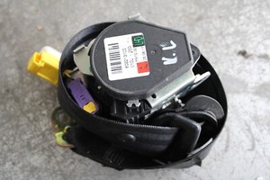 VW Golf V 1K 1,6 85 kW Sicherheitsgurt vorne links 1K4857705D