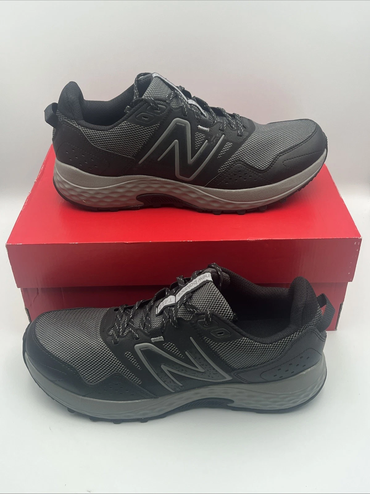 Men's Running Shoes Size 11 Blk New Balance Sneaker MT410LB8 Low Top Lace Trail