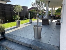 Muster Basalt geflammt anthrazit-schwarz für Terrassenplatten Außen