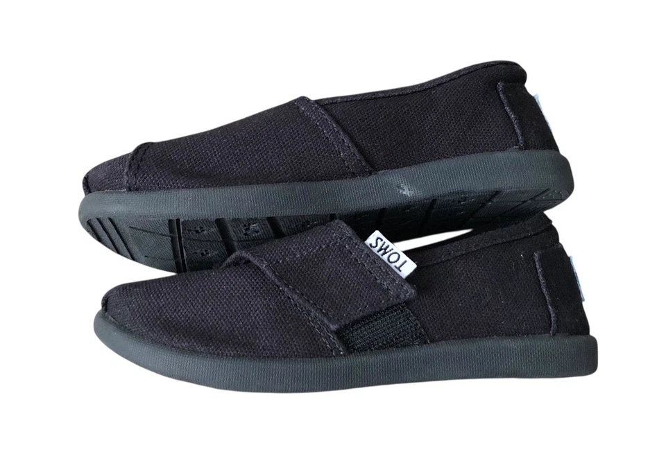 TOMS 学步儿童男孩女孩 9 T 码黑色帆布低帮平底鞋 — 第 4/4 张图片