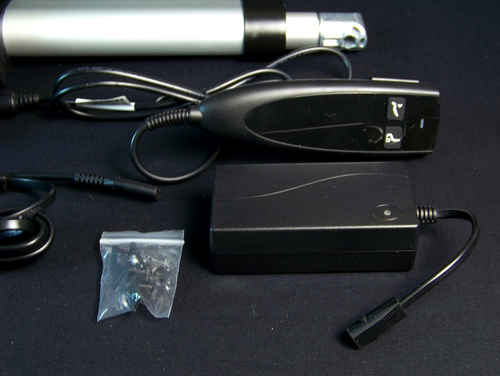 Okin Deltadrive Motor Actuator Model 1.28.000.131.30 KIT Remote Power Supply - Bild 3 von 4