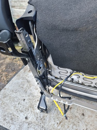 MITSUBISHI OUTLANDER DRIVER SIDE SEAT FRONT RIGHT 2.4L PHEV CVT HYBRID SUV 2019 - Picture 13 of 16