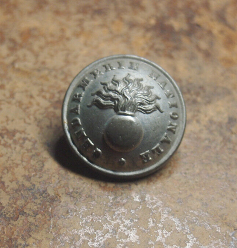 Bouton Militaire Officier Du Génie - 23 Mm - XIXe - Restauration - Doré