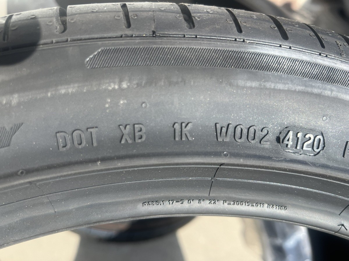 FOUR NEW Pirelli P Zero PZero Corsa PZC4 265/40ZR19 Tires FOUR NEW Pirelli P Zero PZero Corsa PZC4 265/40ZR19 Tires
