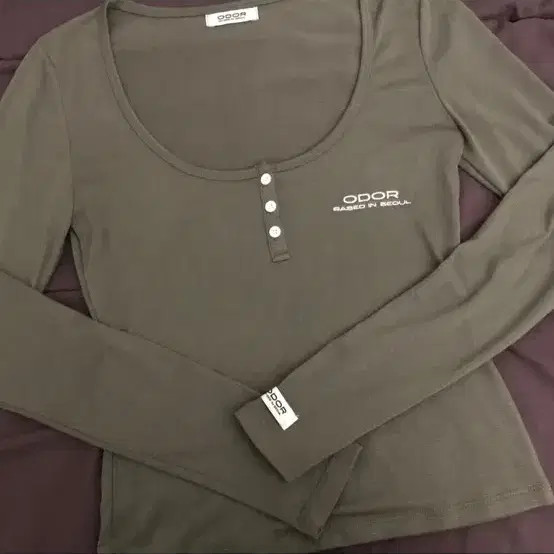 Odor Basic Button Tee - Olive, Size S - image 1