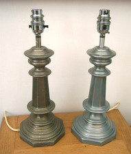 VINTAGE 1970S PAIR SILVER METAL LAMP BASES TABLE LAMPS 35cm HIGH NEED REWIRING