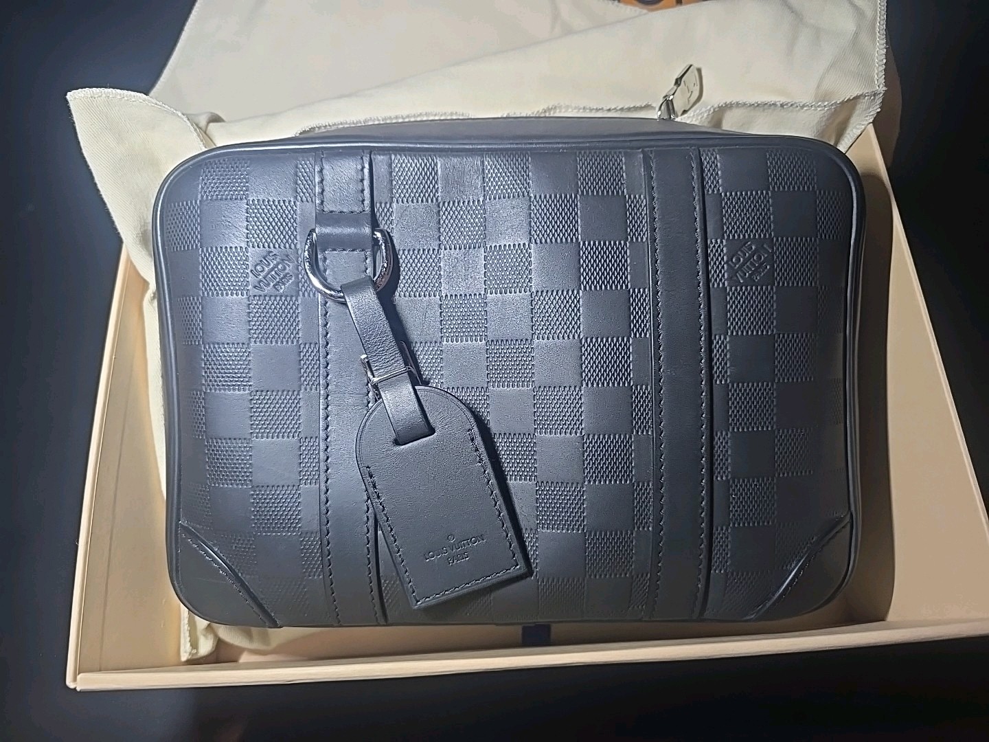 Louis Vuitton Sirius N45286 Damier Infini Black Leather Crossbody Messenger Bag