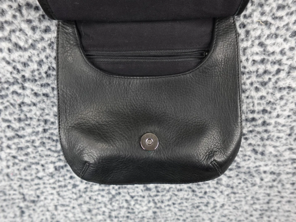 Fossil Womens Black Leather Crossbody Strap Crescent Bag - Image 4 of 4