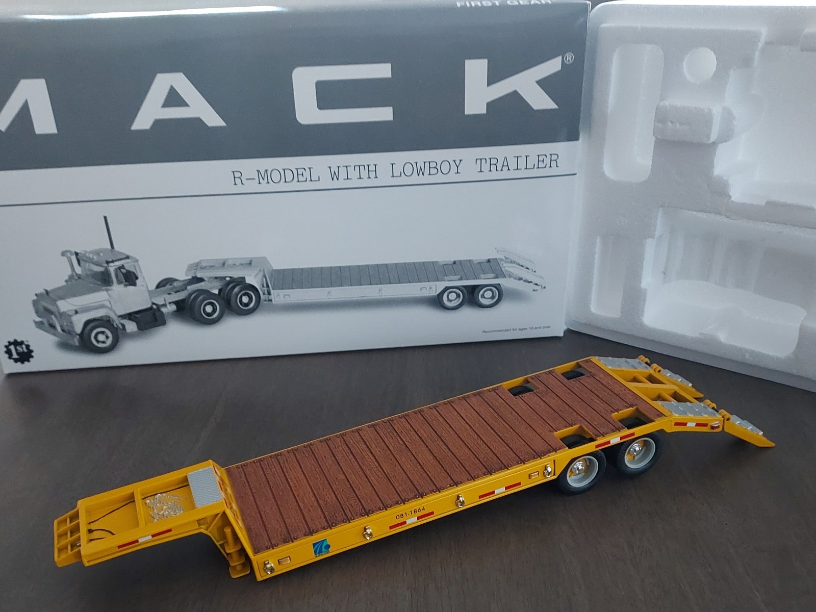 First Gear Penn DOT Mack R-Model Tractor w/Lowboy 1:34 & Loader Special Pairing!
