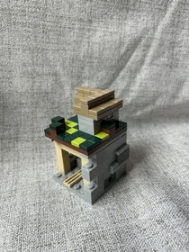 LEGO (21105)Minecraft, Micro World, Village, Used, 100% Complete w/ Instructions