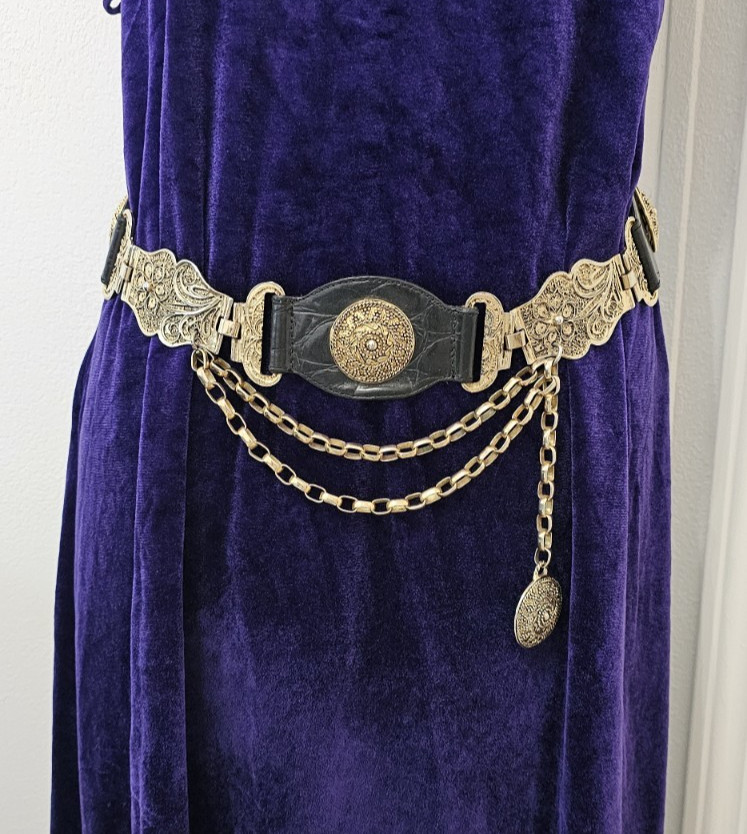 Streets Ahead Black Leather Belt M Brass Chain Medallion Whimsy Renfaire Fairy