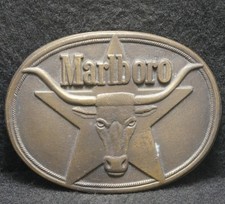 XC25132 VINTAGE 1987  MARLBORO LOGO  TOBACCO CIGARETTES LONGHORN BELT BUCKLE