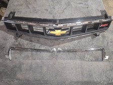 Oem 2014-2015 Chevy Camaro Ss Complete Grille W All Chrome Left Right Upper Nice