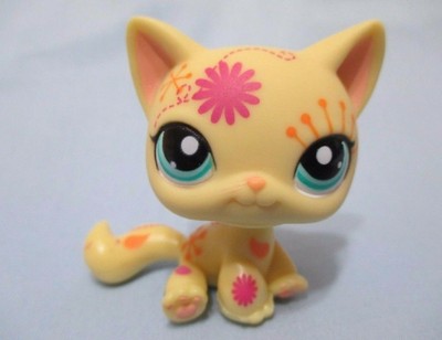 lps sitting cat