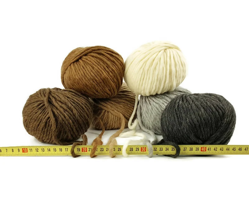 BAE: 100% Extrafine Merino Wool Bulky Weight Roving Yarn. Cuddly, Strong &  Super Soft for Next to Skin Winter Knits.