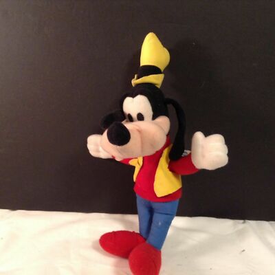 Disney Goofy Plush Doll 70811 11 in Tall Stuffed Animal Toy