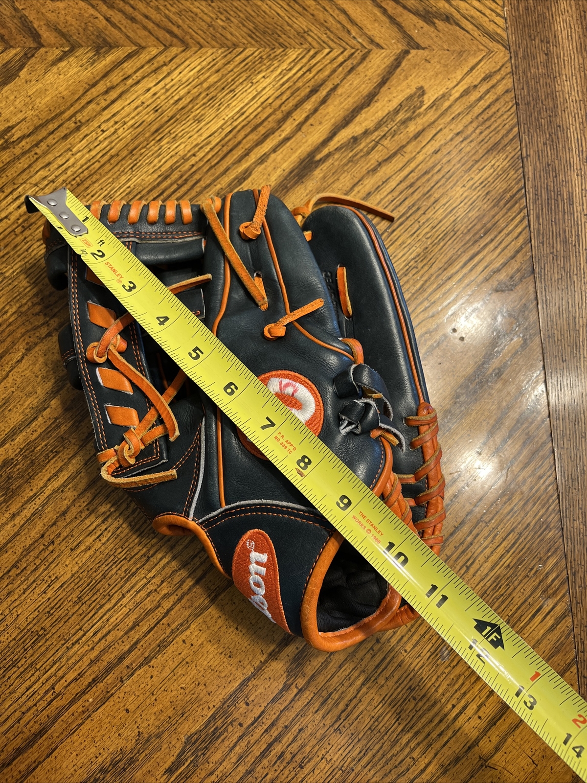 Jose Altuve Game Specs Wilson A2000 11.5&rdquo; Baseball Glove RHT  Astros JA27 GM