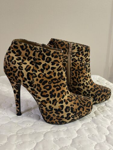 Charlotte Russe Leopard Print High Heel Bootie Ankle Boot Women’s size 7
